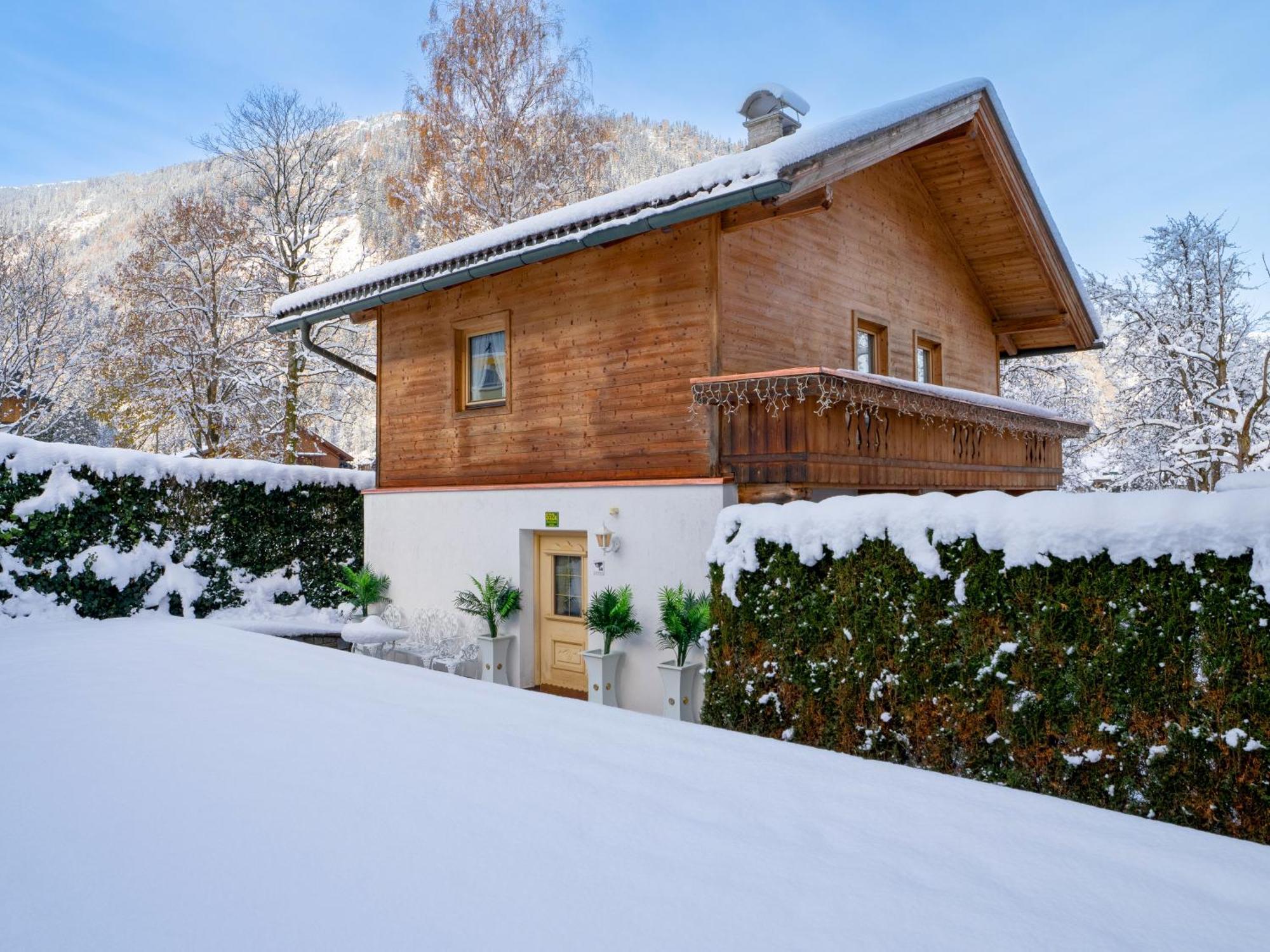 Chalet - Appartements Julitta Mayrhofen Exterior photo