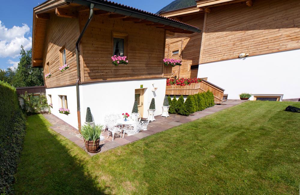 Chalet - Appartements Julitta Mayrhofen Exterior photo